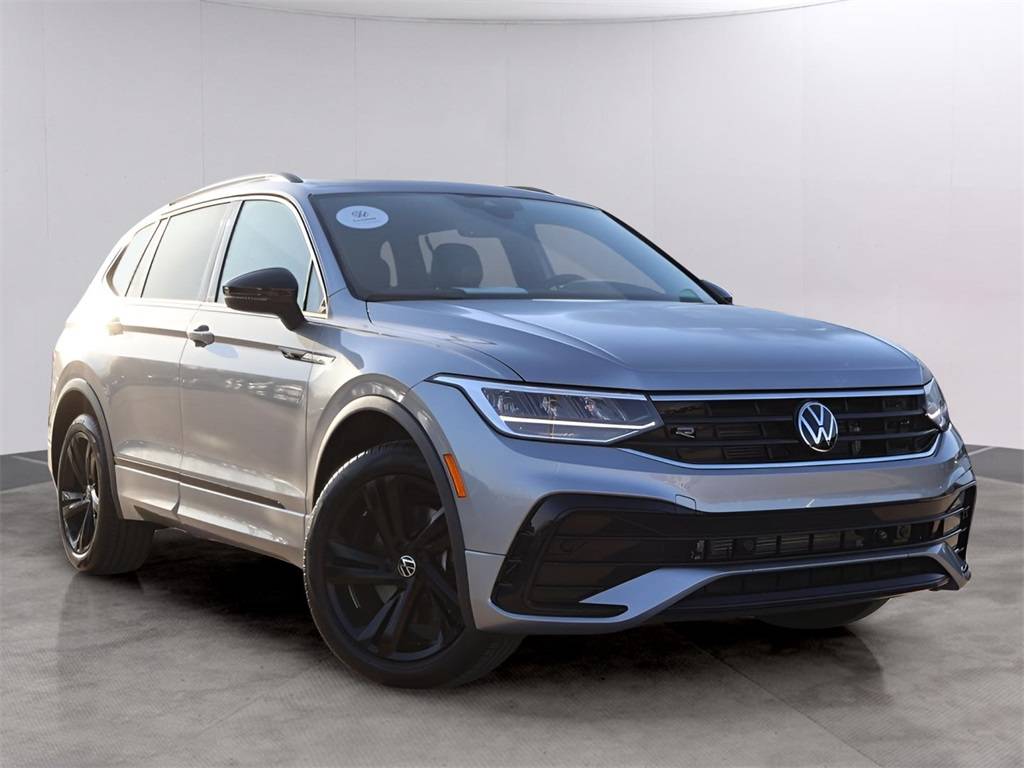 2024 Volkswagen Tiguan SE R-Line Black — SUV — 4,476 mi — Topeka, KS