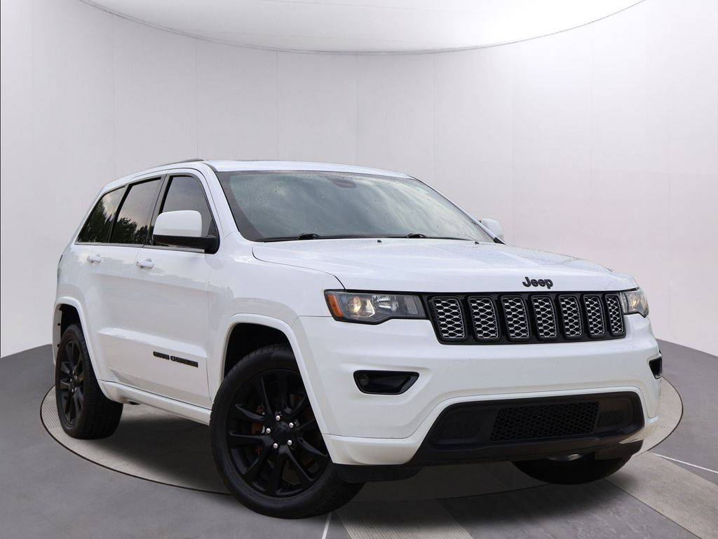 2018 Jeep Grand Cherokee Altitude — SUV — 90,207 mi — Topeka, KS