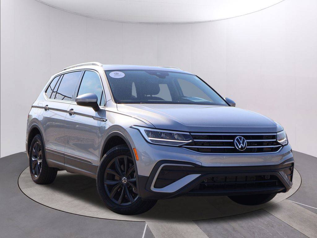 2024 Volkswagen Tiguan SE — SUV — 1,003 mi — Topeka, KS