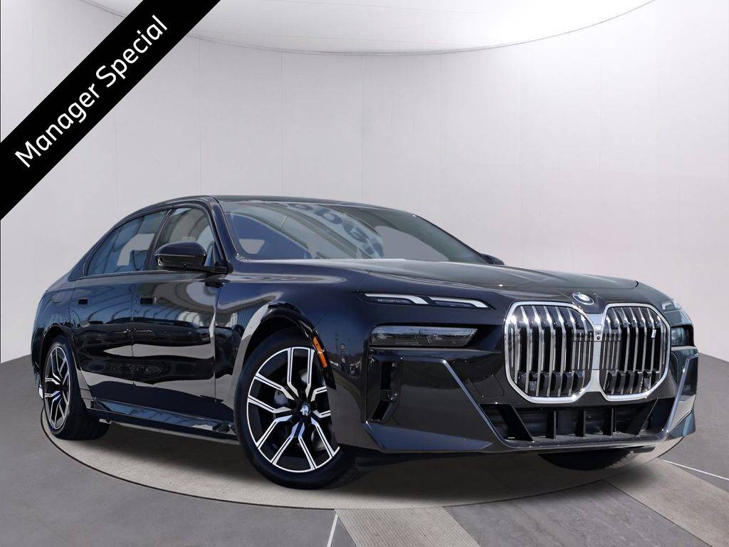 2024 BMW i7 xDrive60 — Sedan — 4,667 mi — Topeka, KS