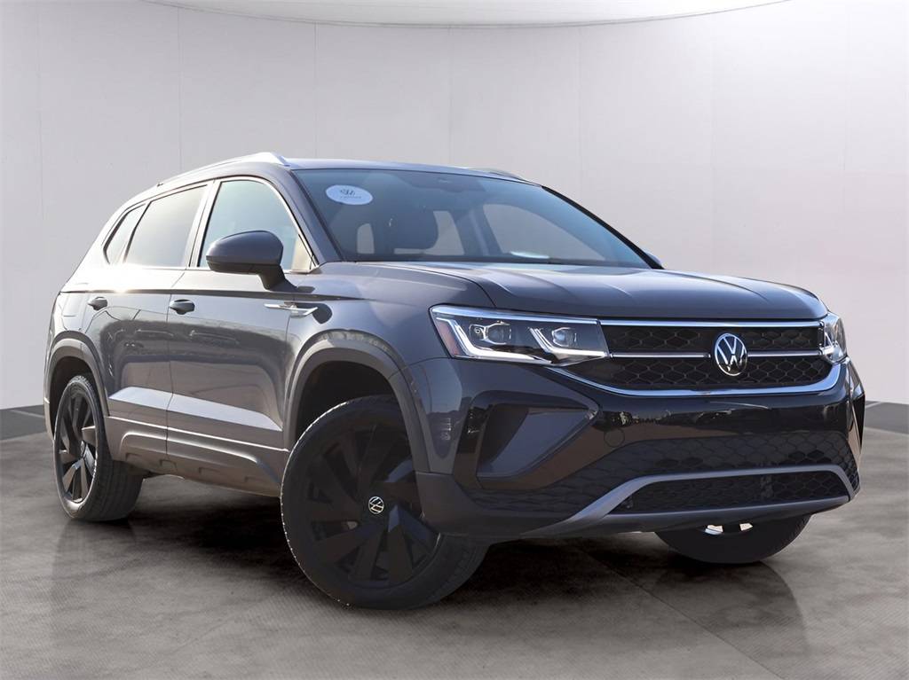 2024 Volkswagen Taos SEL — SUV — 11,405 mi — Topeka, KS