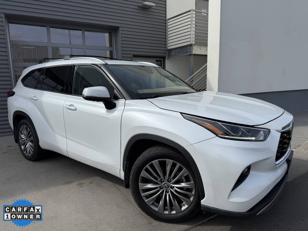 2022 Toyota Highlander Platinum — SUV — 84,618 mi — Topeka, KS