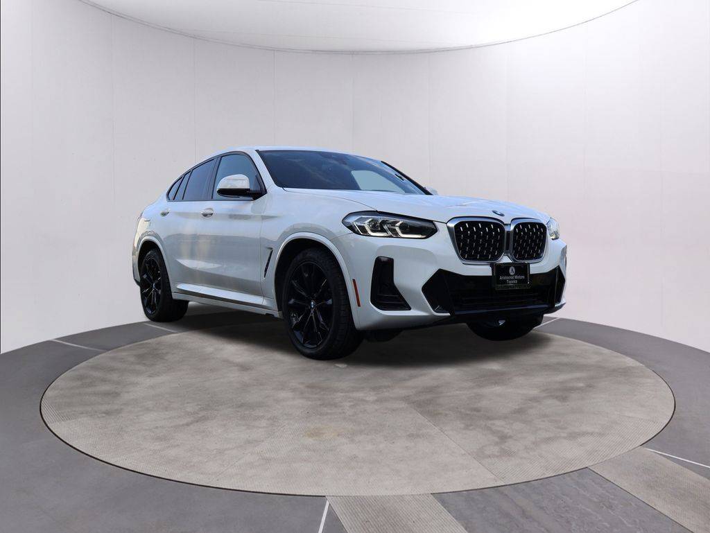 2022 BMW X4 30i — SUV — 37,552 mi — Topeka, KS