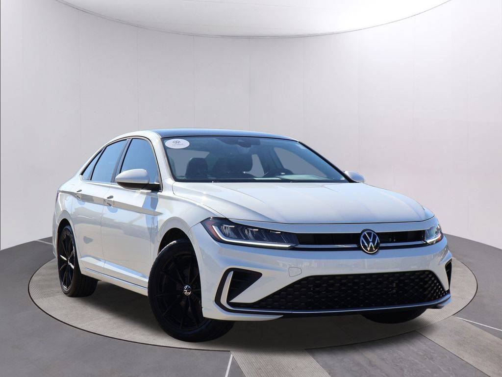 2025 Volkswagen Jetta SE — Sedan — 4,959 mi — Topeka, KS