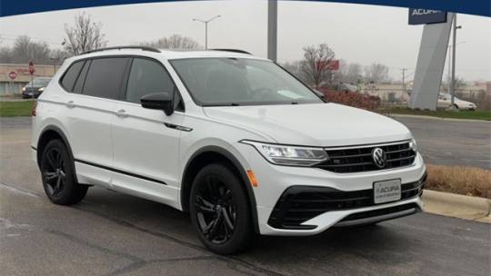 2023 Volkswagen Tiguan SE R-Line Black — SUV — 4,409 mi — Brookfield, WI