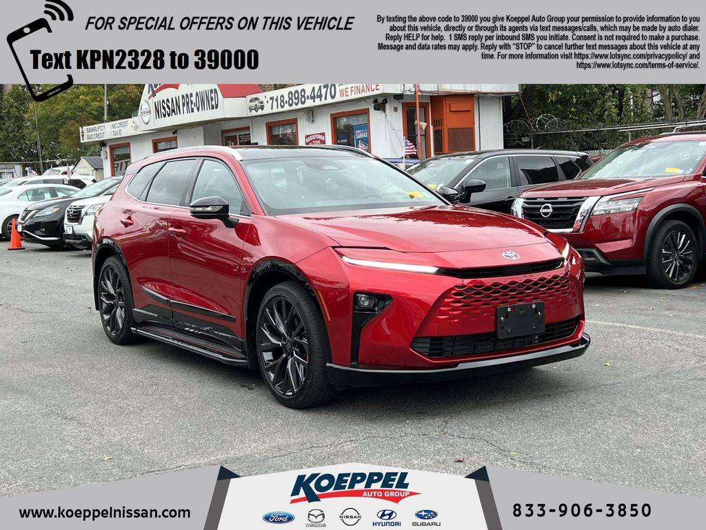 2025 Toyota Crown Signia Limited — SUV — 862 mi — Jackson Heights, NY