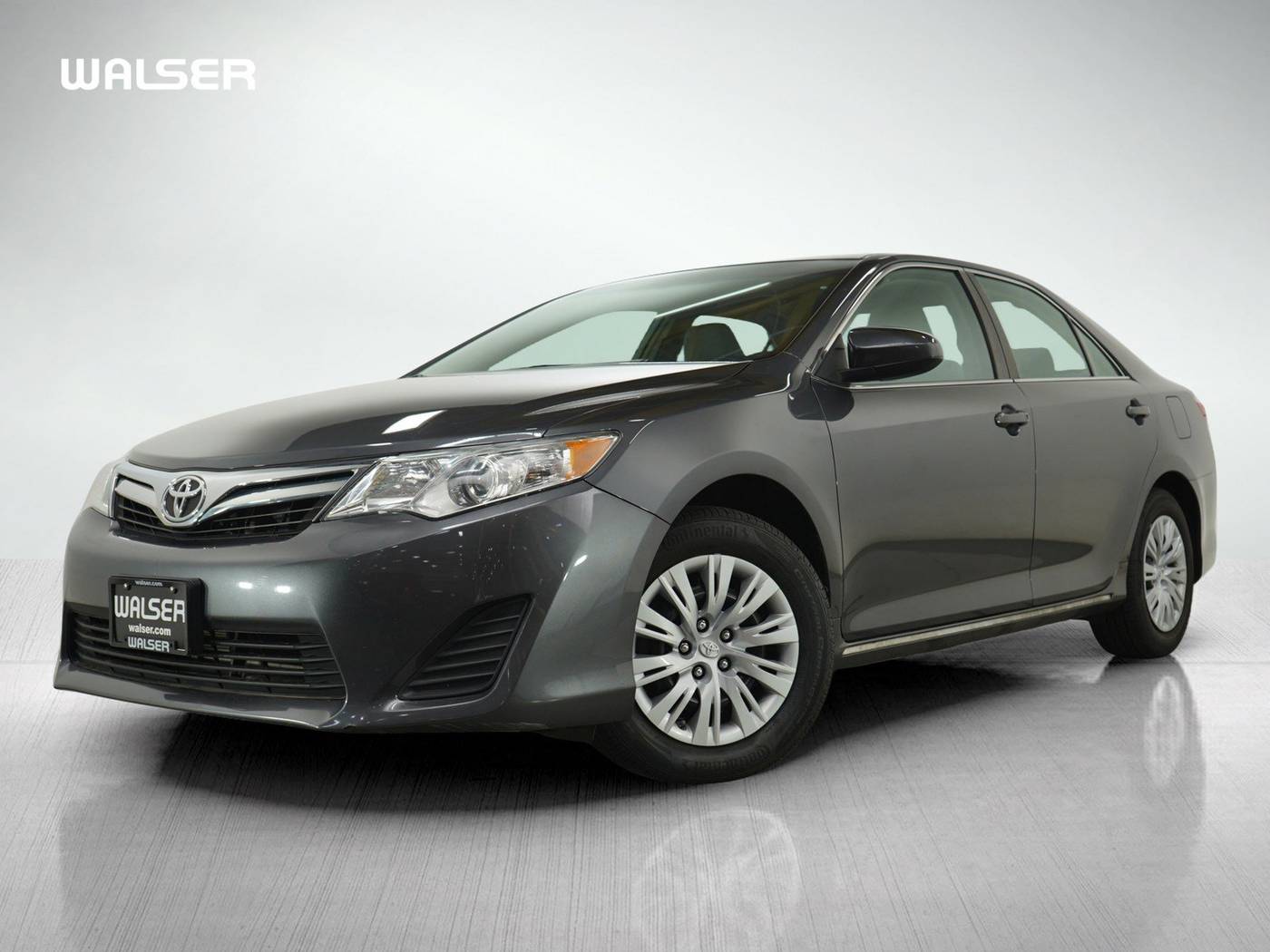 2013 Toyota Camry LE — Sedan — 70,374 mi — Burnsville, MN