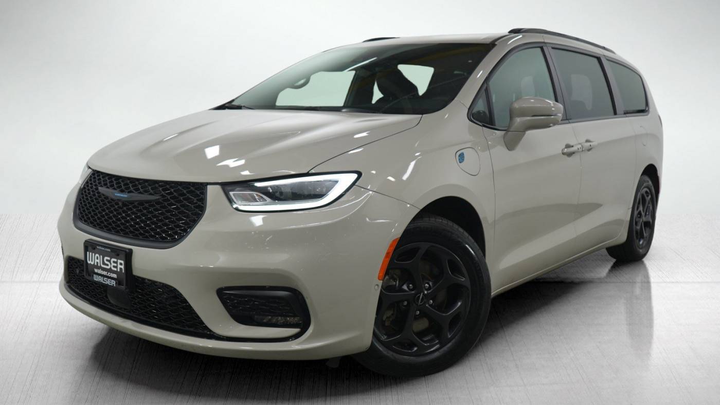 2021 Chrysler Pacifica Hybrid Touring L — Minivan — 48,249 mi — Burnsville, MN