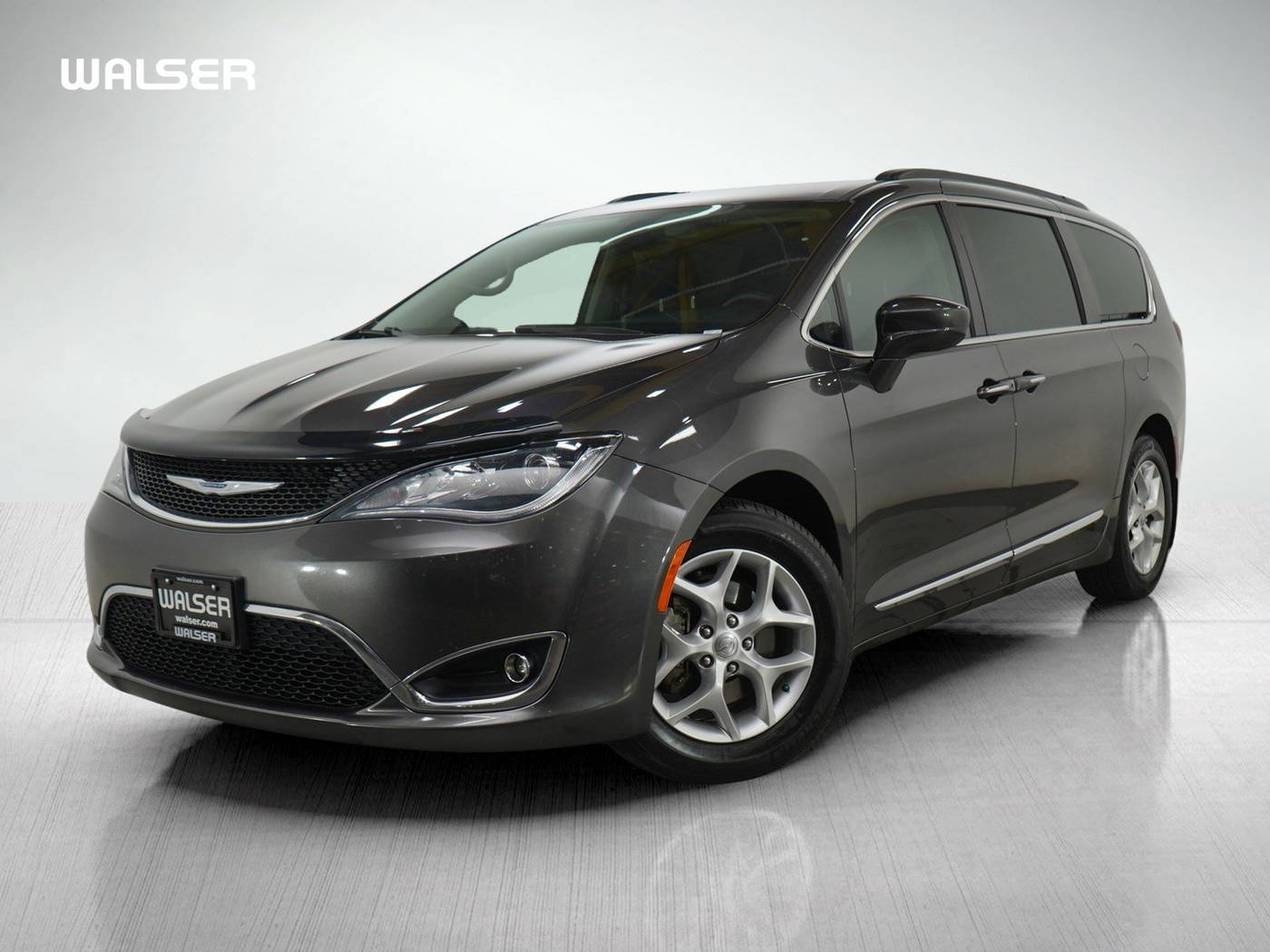 2017 Chrysler Pacifica Touring L — Minivan — 93,163 mi — Burnsville, MN