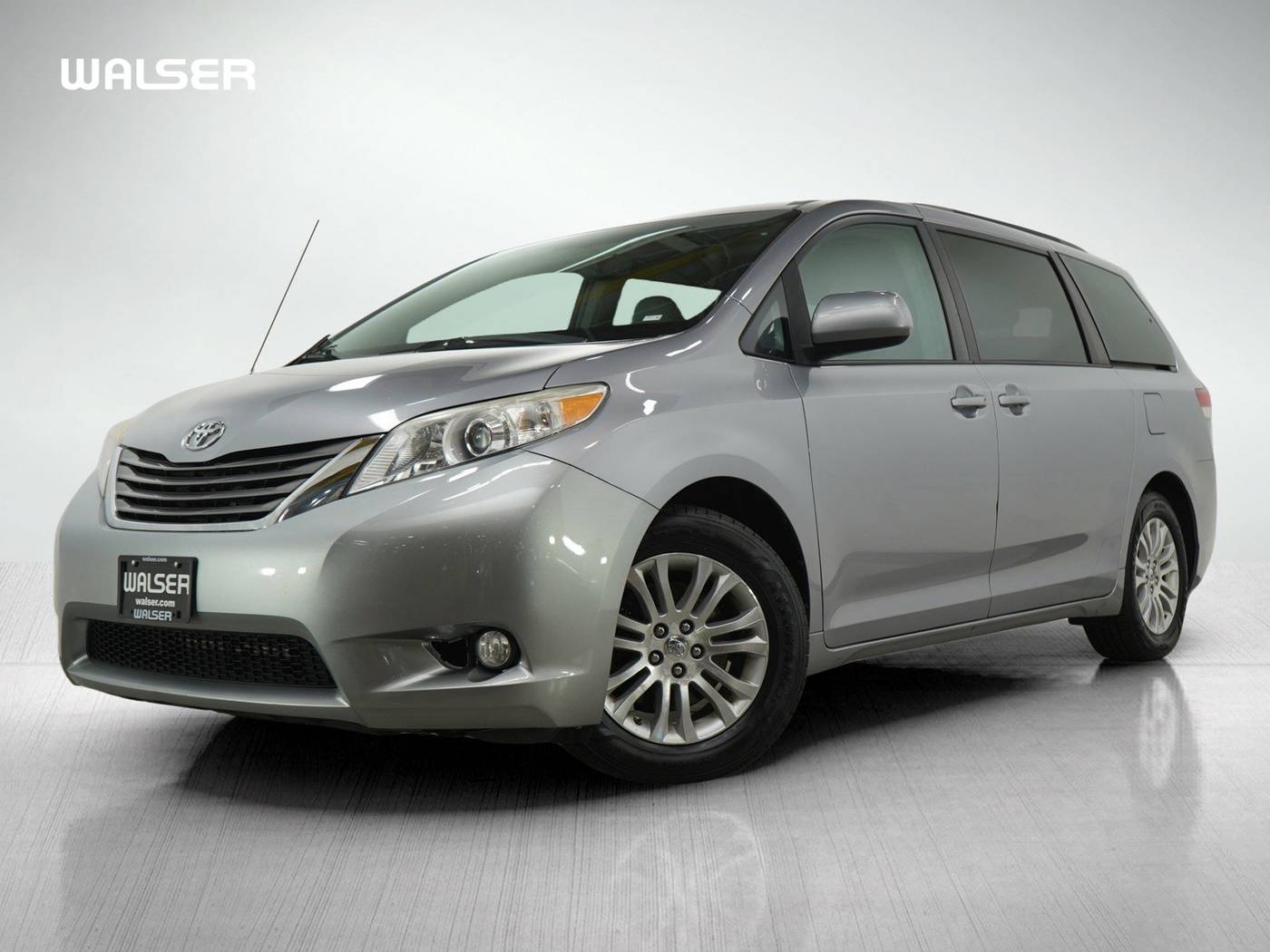 2011 Toyota Sienna XLE — Minivan — 186,600 mi — Burnsville, MN