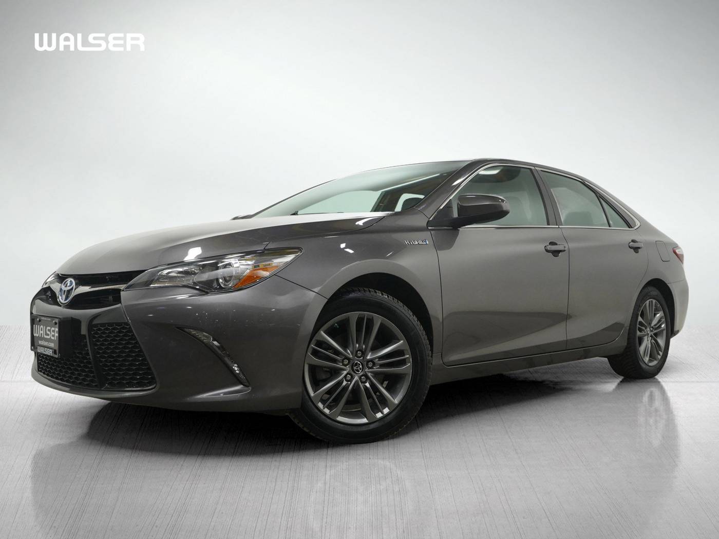 2017 Toyota Camry Hybrid SE — Sedan — 63,037 mi — Burnsville, MN