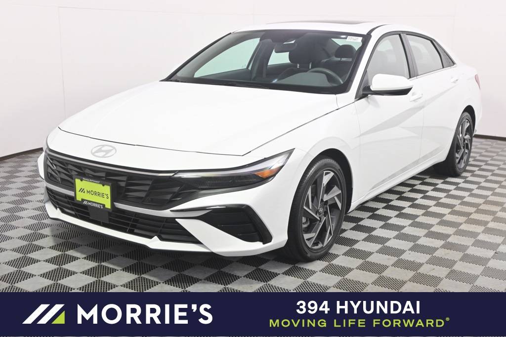 2025 Hyundai Elantra SEL Convenience — Sedan — 5,372 mi — Saint Louis Park, MN
