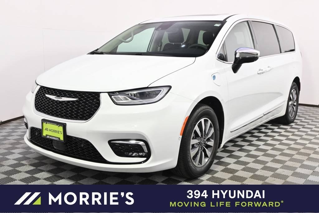2023 Chrysler Pacifica Hybrid Limited — Minivan — 28,924 mi — Saint Louis Park, MN