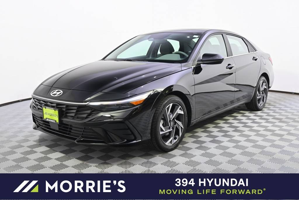 2024 Hyundai Elantra SEL — Sedan — 760 mi — Saint Louis Park, MN