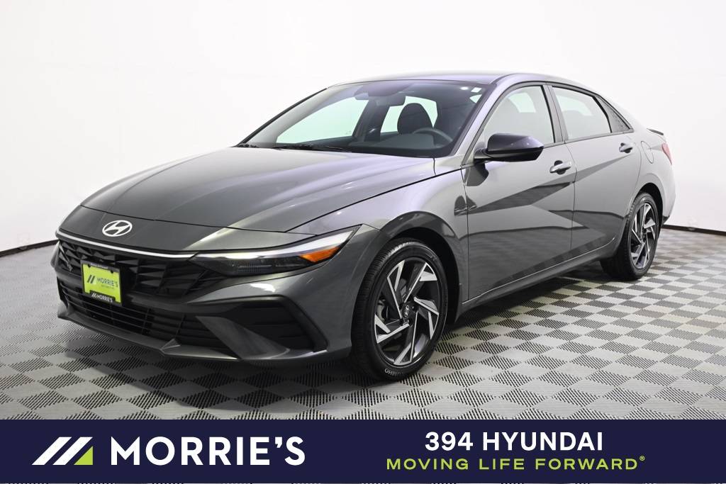 2025 Hyundai Elantra SEL Sport — Sedan — 4,834 mi — Saint Louis Park, MN