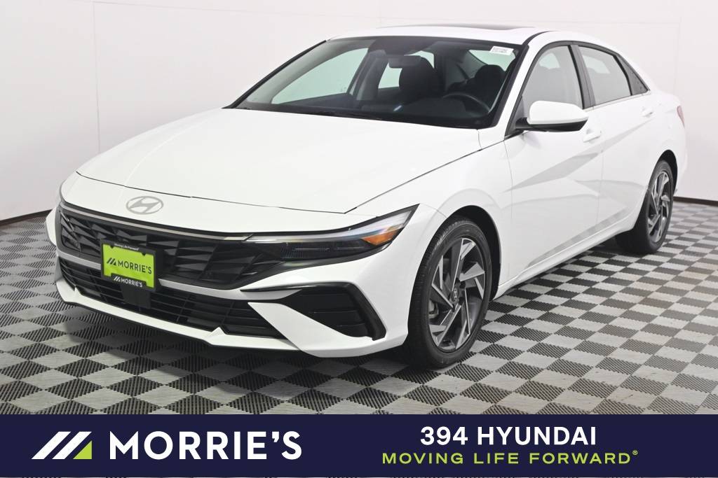 2025 Hyundai Elantra SEL Convenience — Sedan — 5,018 mi — Saint Louis Park, MN