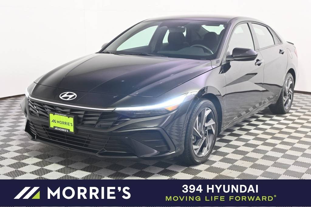 2025 Hyundai Elantra SEL Sport — Sedan — 4,940 mi — Saint Louis Park, MN