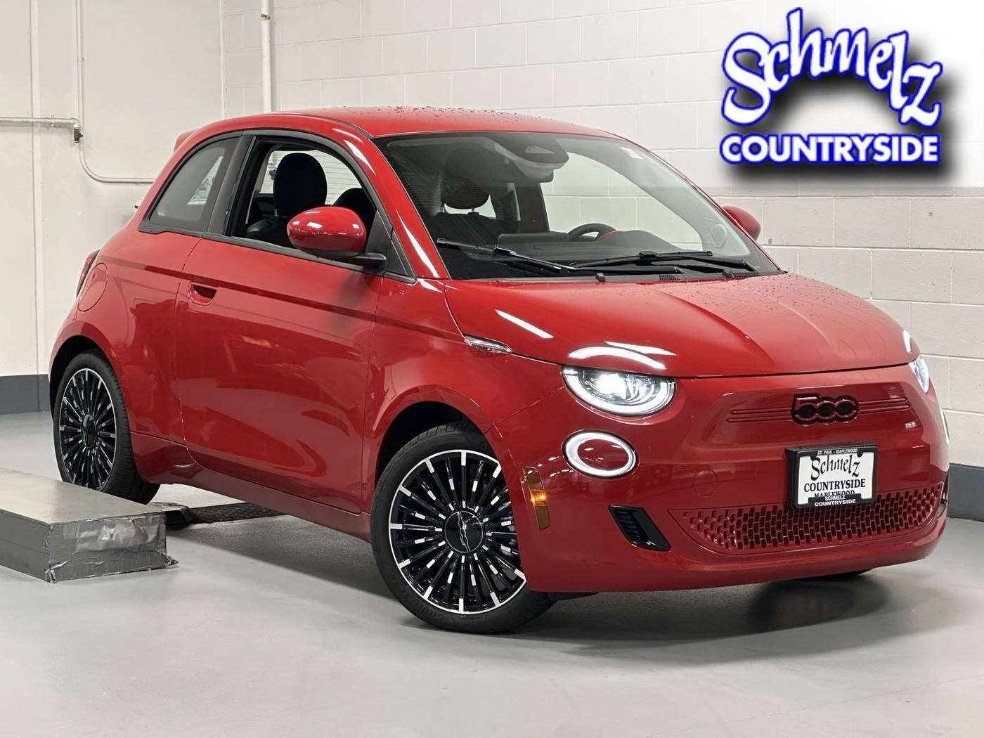 2024 FIAT 500e INSPI(RED) — Coupe — 508 mi — Maplewood, MN