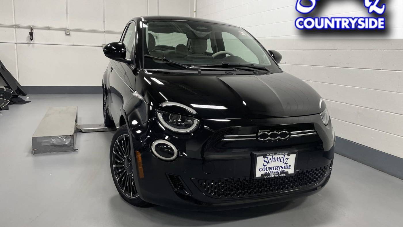 2024 Fiat 500e Music