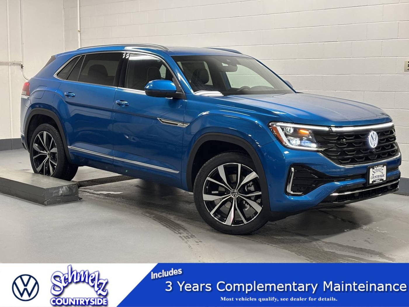2025 Volkswagen Atlas Cross Sport SEL Premium R-Line — SUV — 4,323 mi — Maplewood, MN