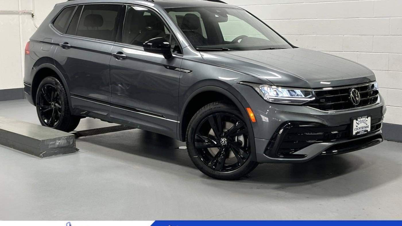 2024 Volkswagen Tiguan SE R-Line Black — SUV — 4,157 mi — Maplewood, MN