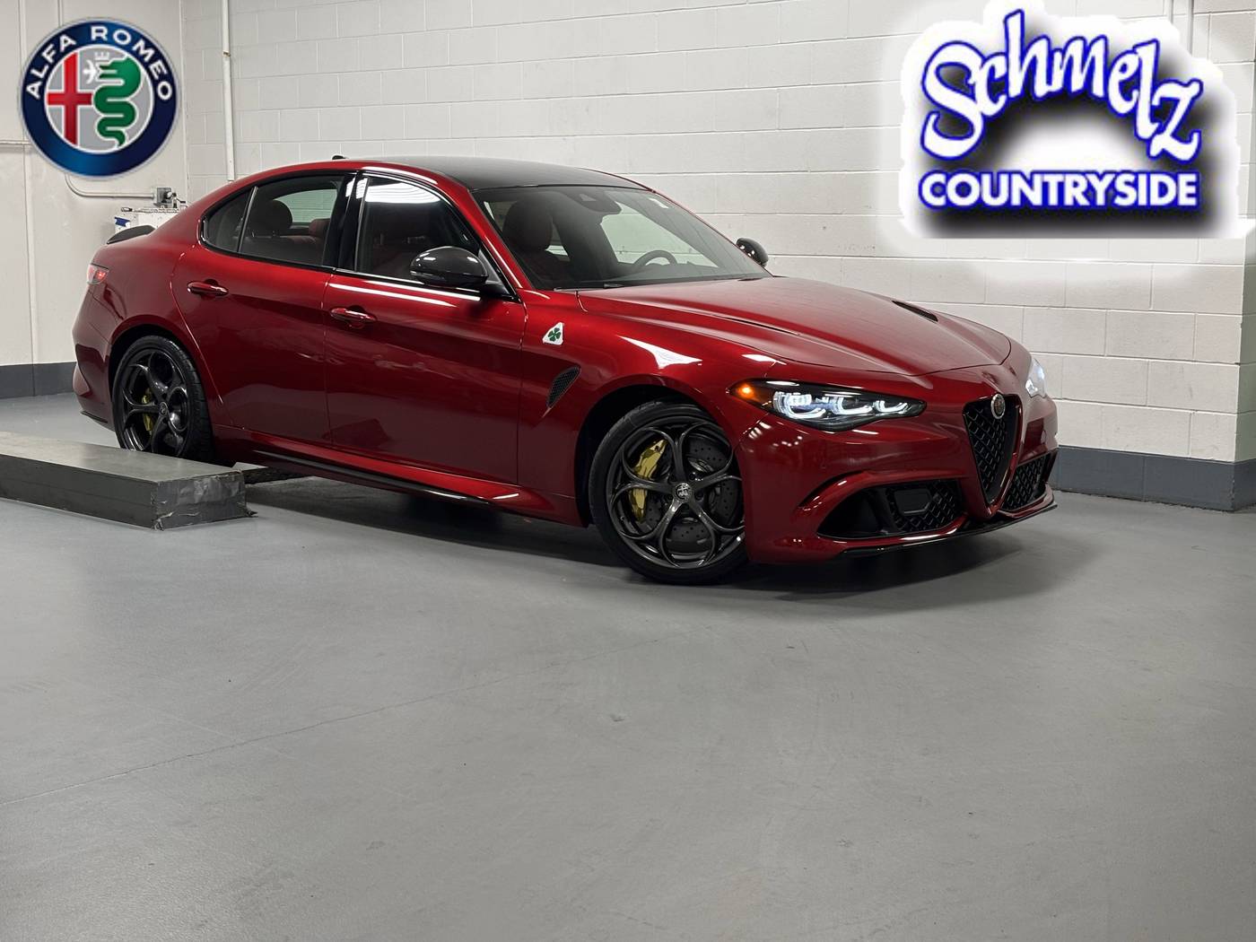 2024 Alfa Romeo Giulia Quadrifoglio Carbon