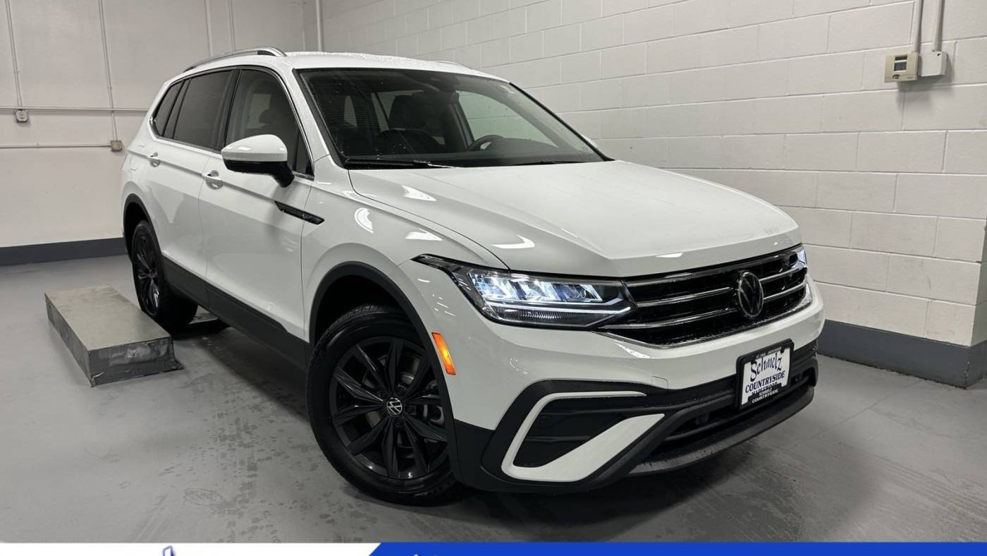 2024 Volkswagen Tiguan SE — SUV — 4,972 mi — Maplewood, MN