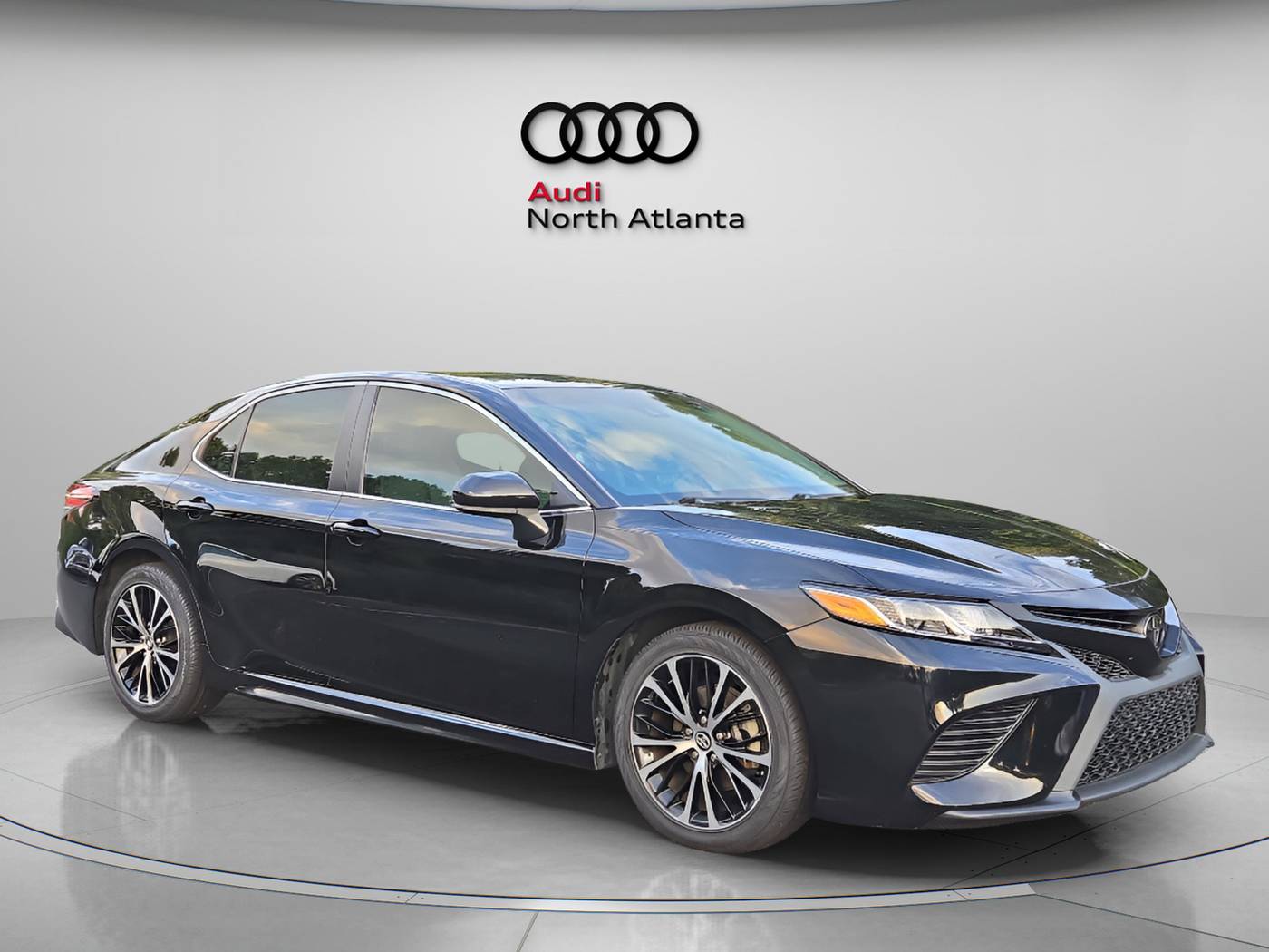 2018 Toyota Camry SE — Sedan — 82,524 mi — Roswell, GA