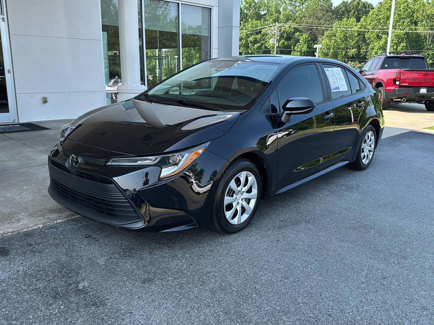 2024 Toyota Corolla LE — Sedan — 6,907 mi — Milledgeville, GA