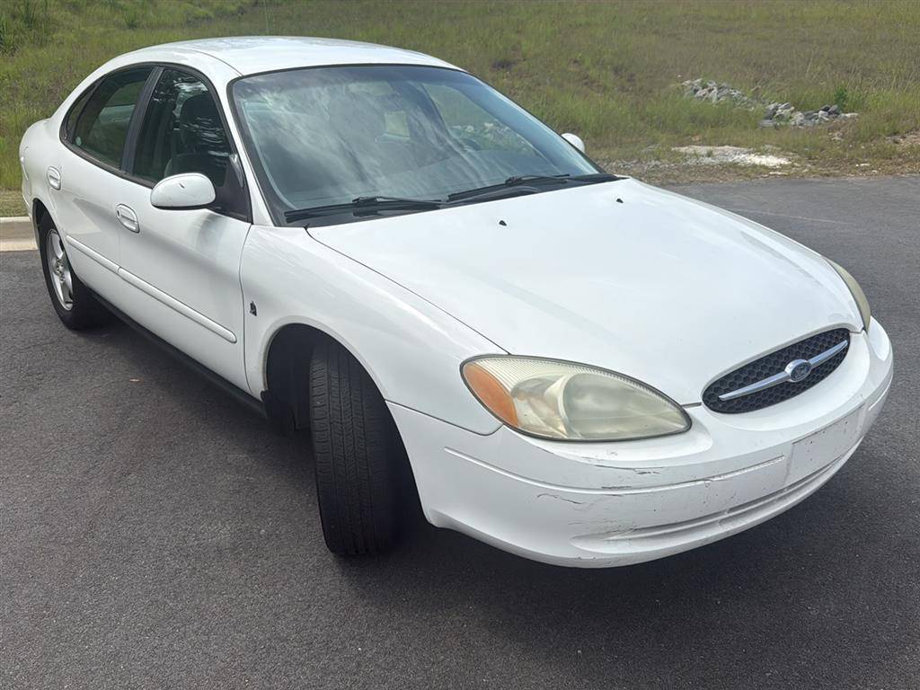 2001 Ford Taurus SE — Sedan — 115,074 mi — Milledgeville, GA