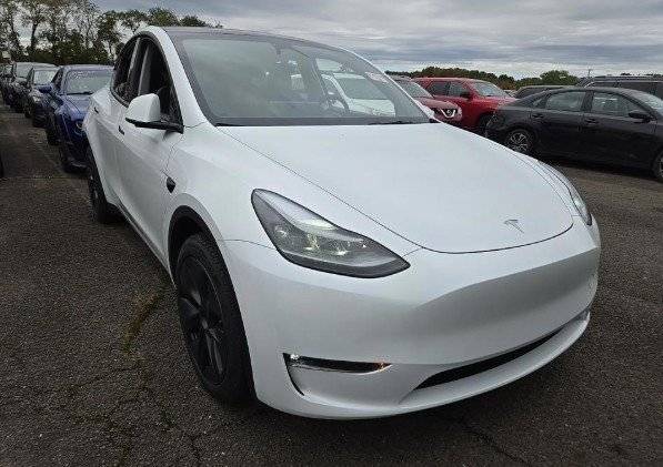 2024 Tesla Model Y Long Range — SUV — 10,129 mi — Richmond, VA