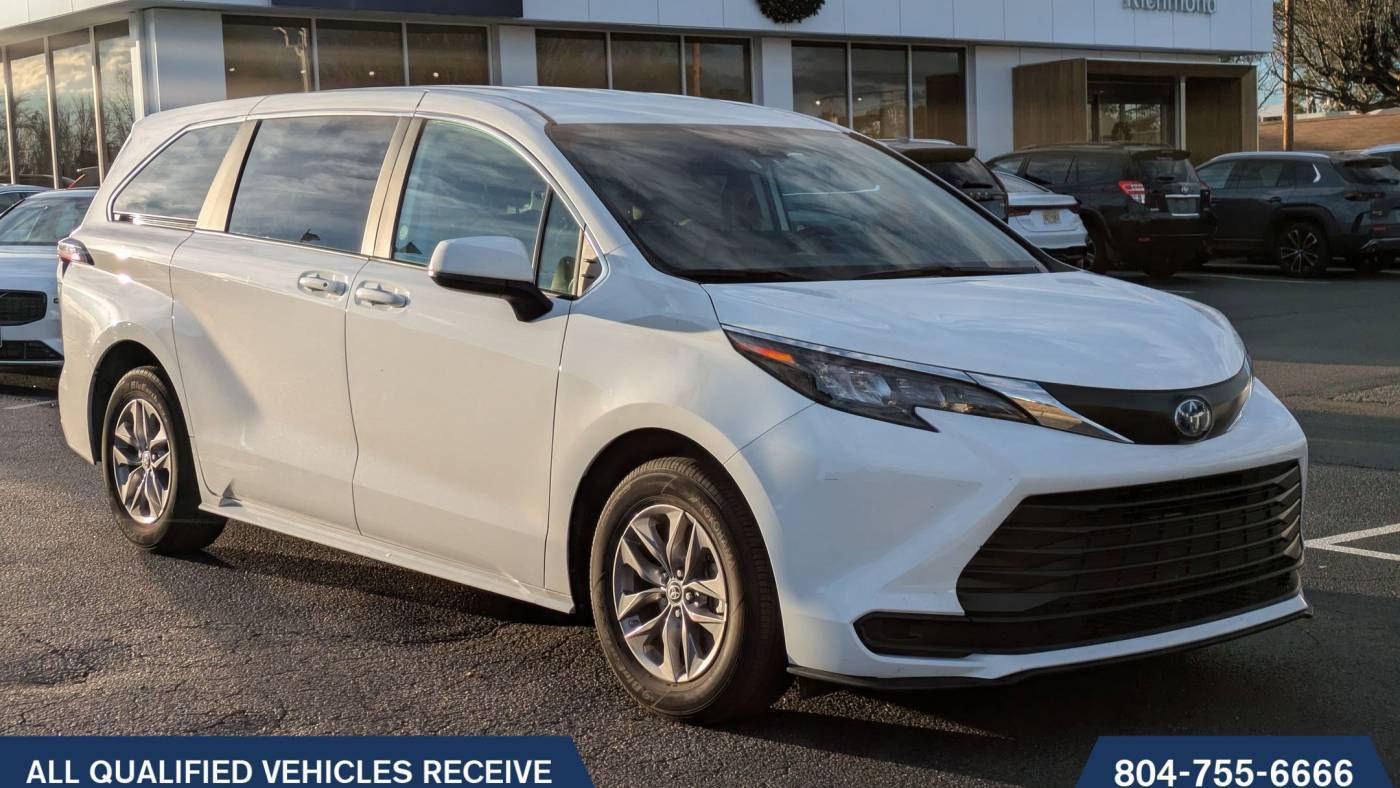 2024 Toyota Sienna LE — Minivan — 33,614 mi — Richmond, VA