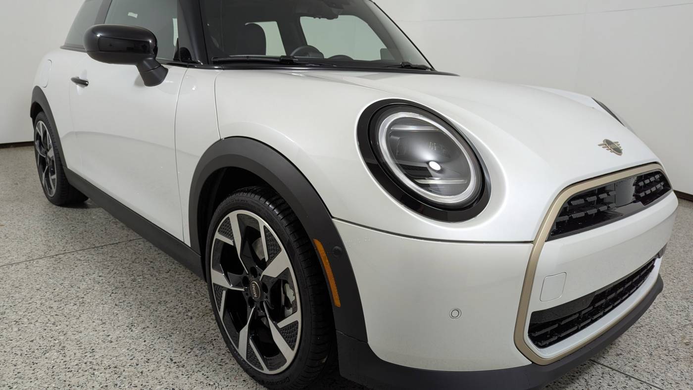 2025 MINI Hardtop Cooper — Hatchback — 3,761 mi — West Melbourne, FL