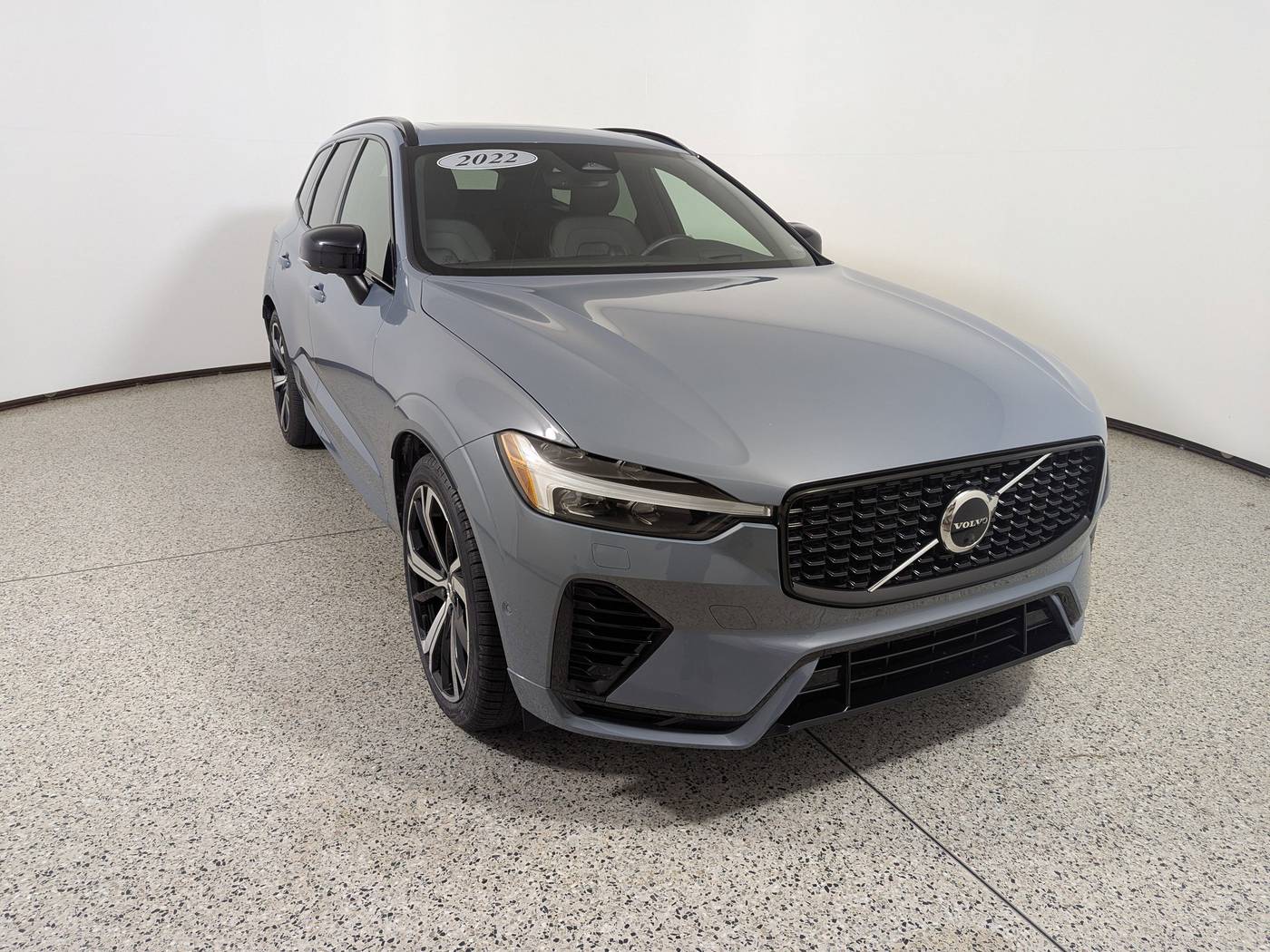 2022 Volvo XC60 Recharge R-Design — SUV — 19,116 mi — West Melbourne, FL