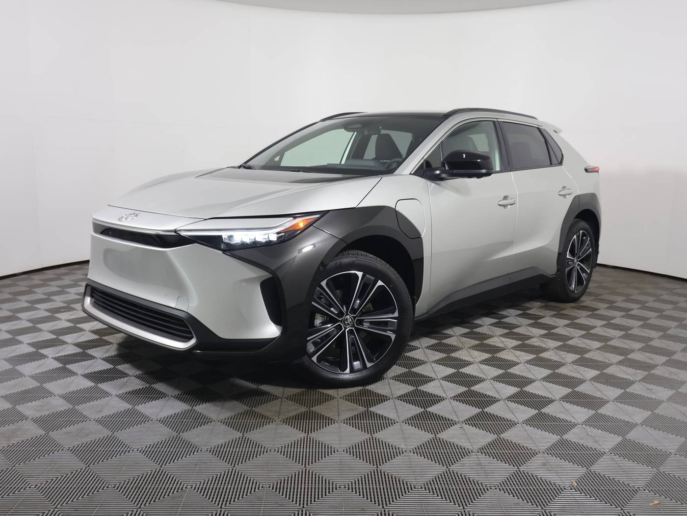 2024 Toyota bZ4X Limited — SUV — 15,488 mi — West Melbourne, FL