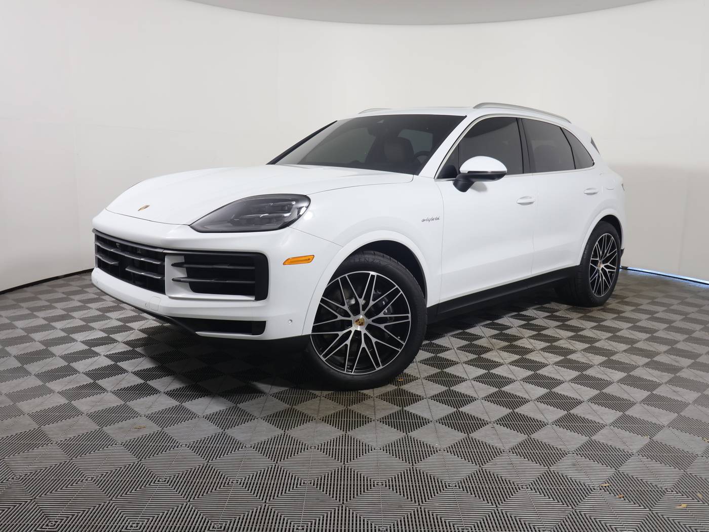 2025 Porsche Cayenne E-Hybrid — SUV — 106 mi — West Melbourne, FL