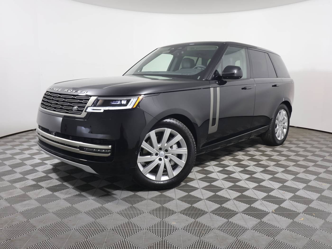 2024 Land Rover Range Rover SE — SUV — 10,079 mi — West Melbourne, FL