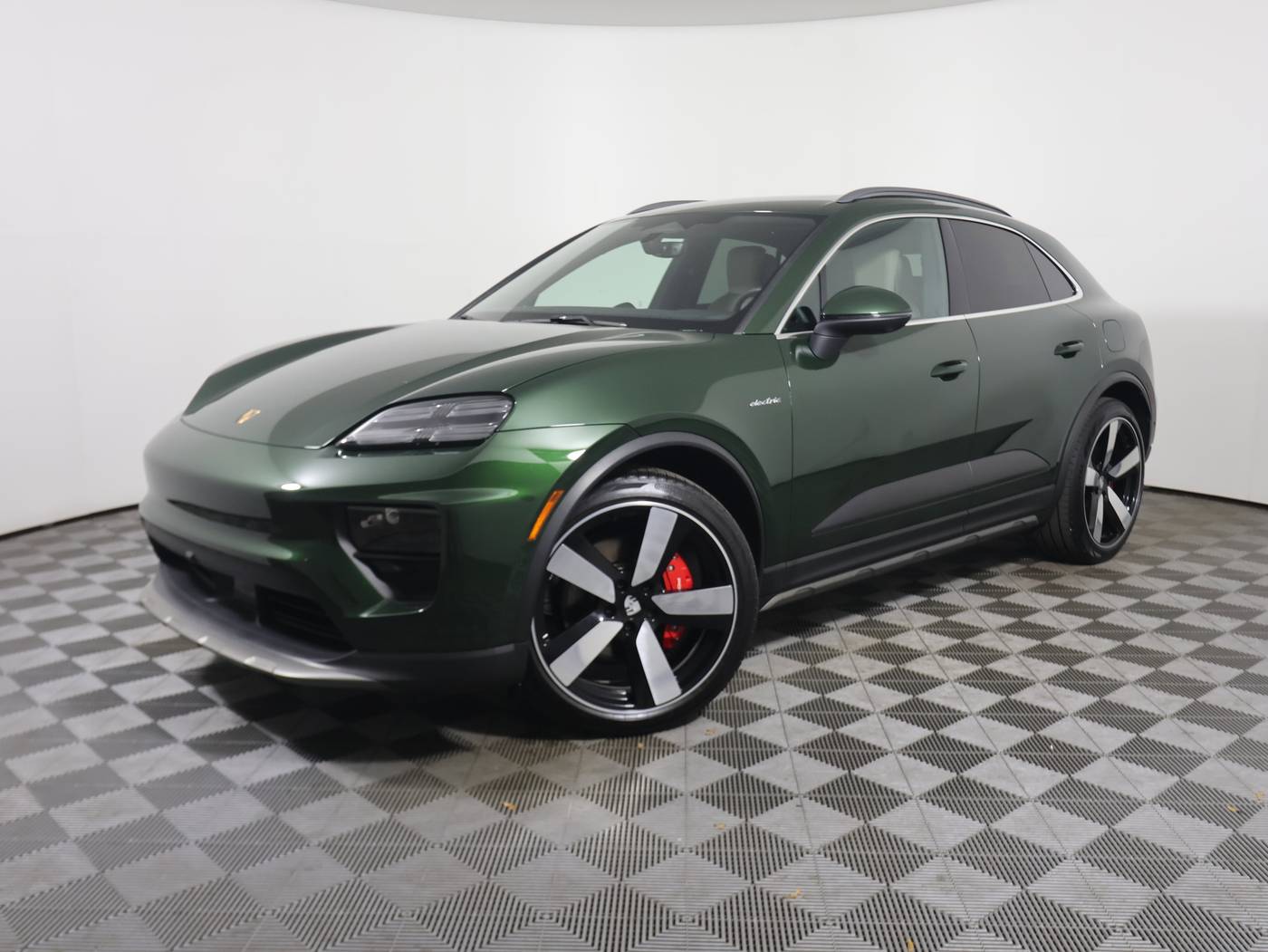 2025 Porsche Macan Electric 4S — SUV — 3,284 mi — West Melbourne, FL