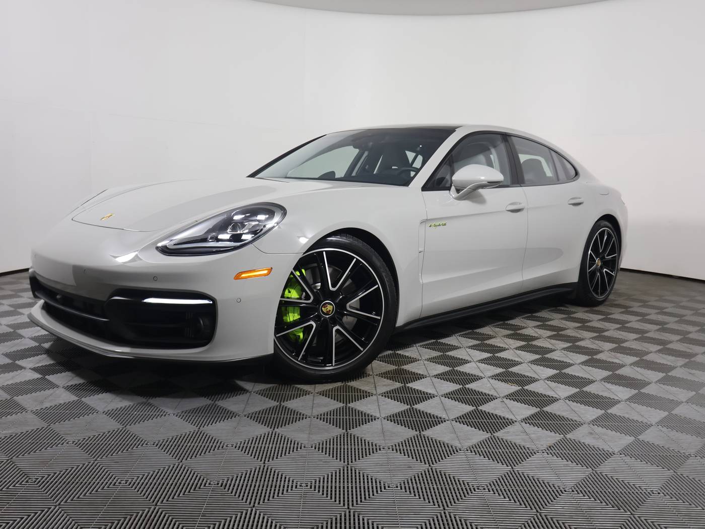 2023 Porsche Panamera 4 E-Hybrid — Hatchback — 9,681 mi — West Melbourne, FL
