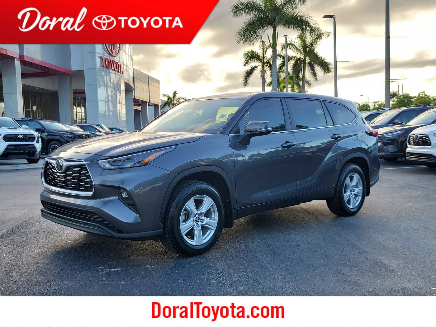 2024 Toyota Highlander LE — SUV — 4,118 mi — Doral, FL