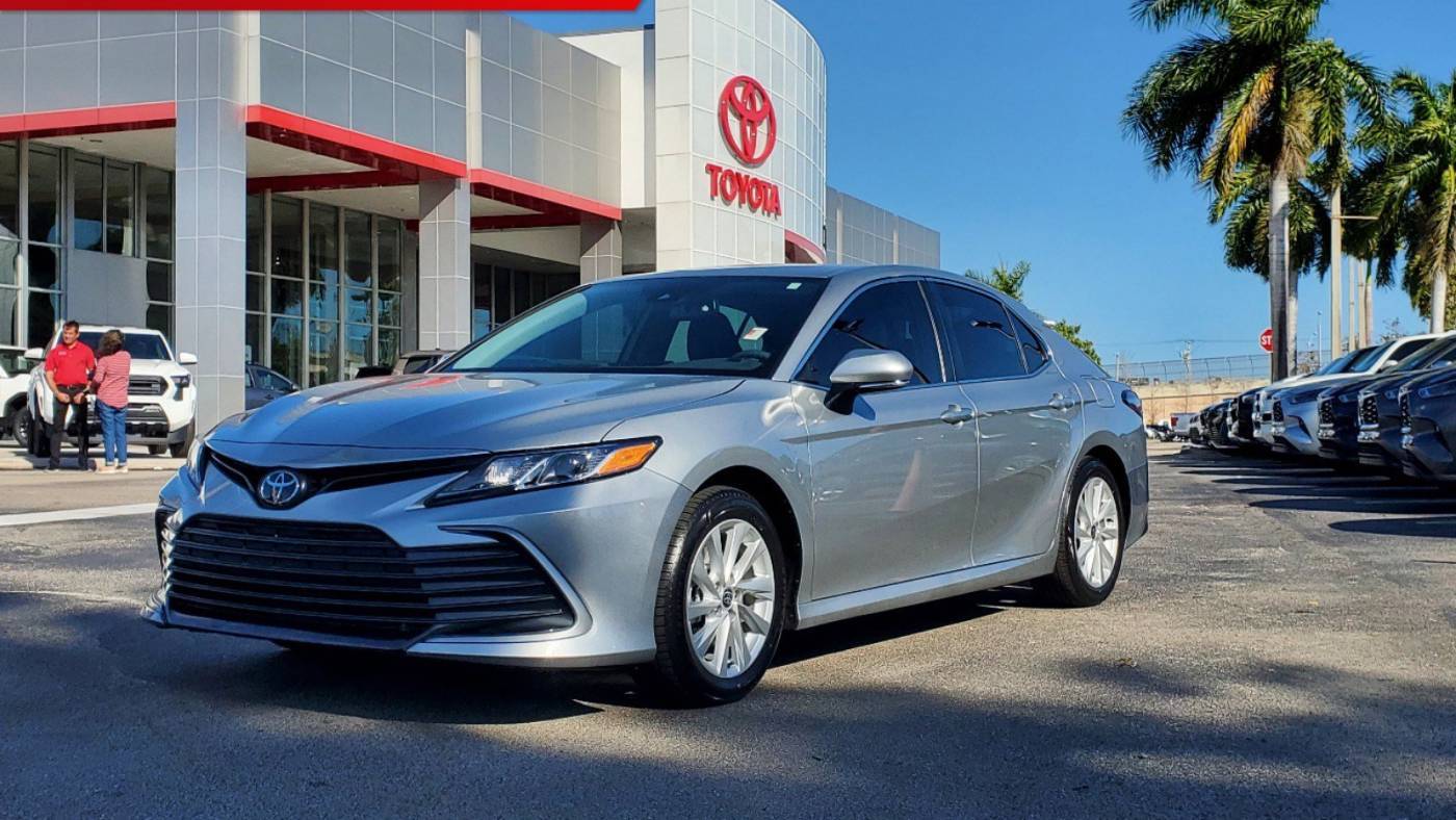 2024 Toyota Camry LE — Sedan — 39,504 mi — Doral, FL