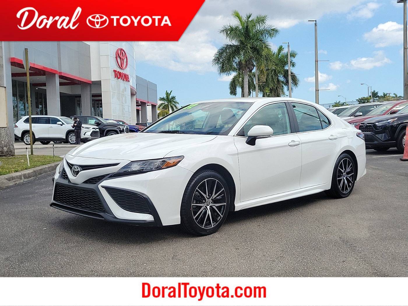 2022 Toyota Camry SE — Sedan — 22,253 mi — Doral, FL