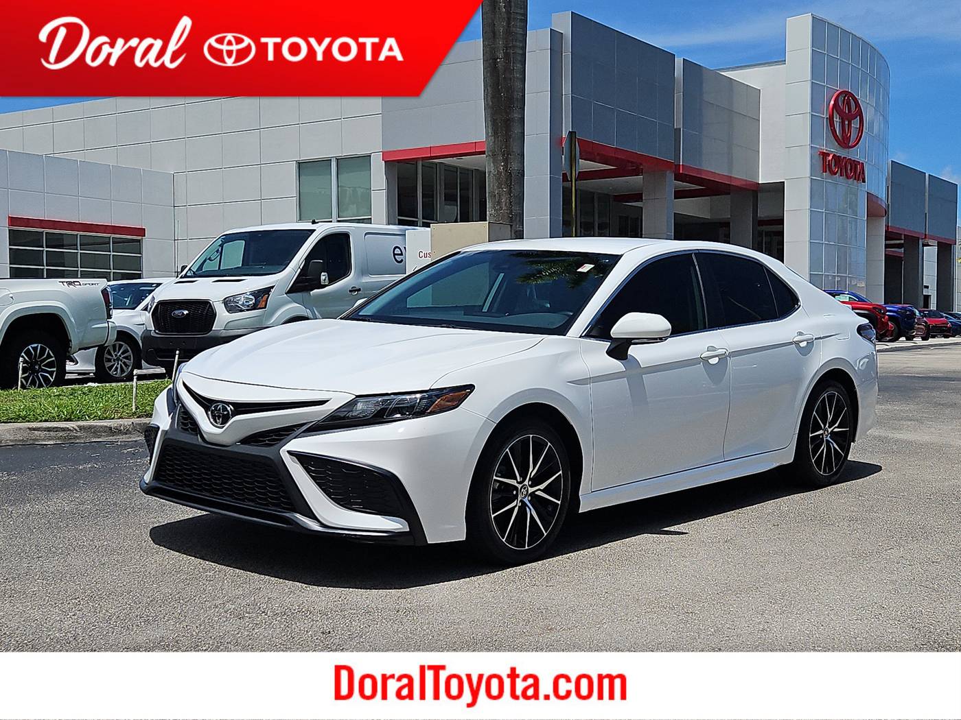 2024 Toyota Camry SE — Sedan — 18,126 mi — Doral, FL