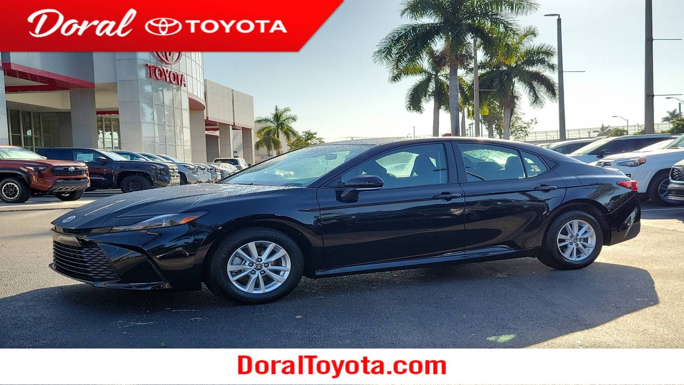 2025 Toyota Camry LE — Sedan — 25,532 mi — Doral, FL