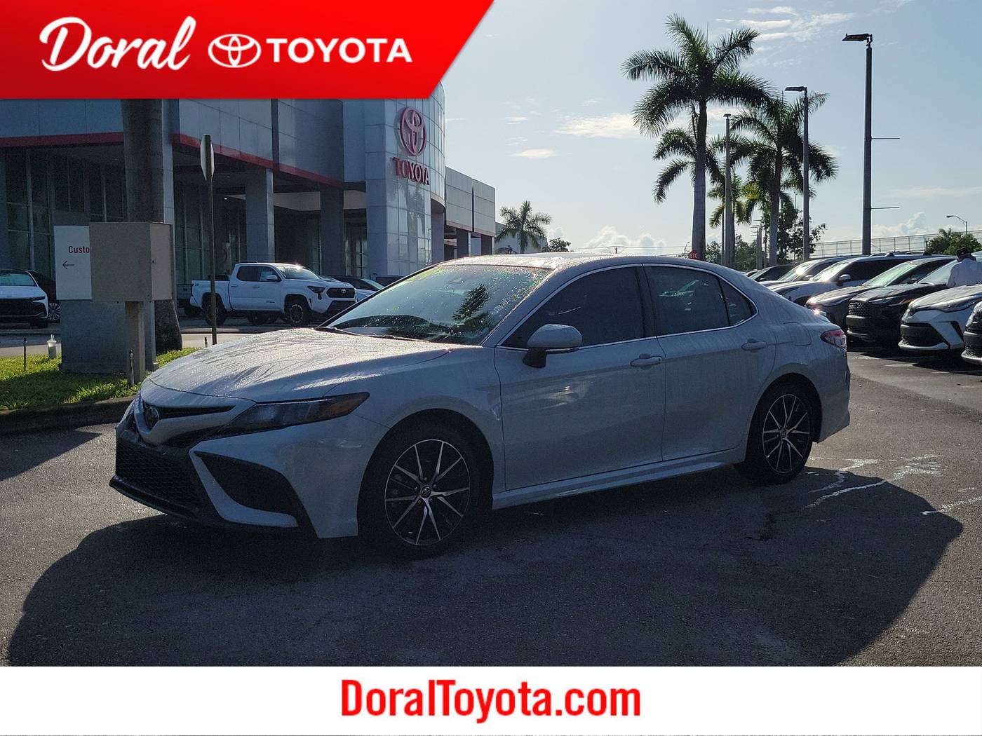 2024 Toyota Camry SE — Sedan — 16,809 mi — Doral, FL