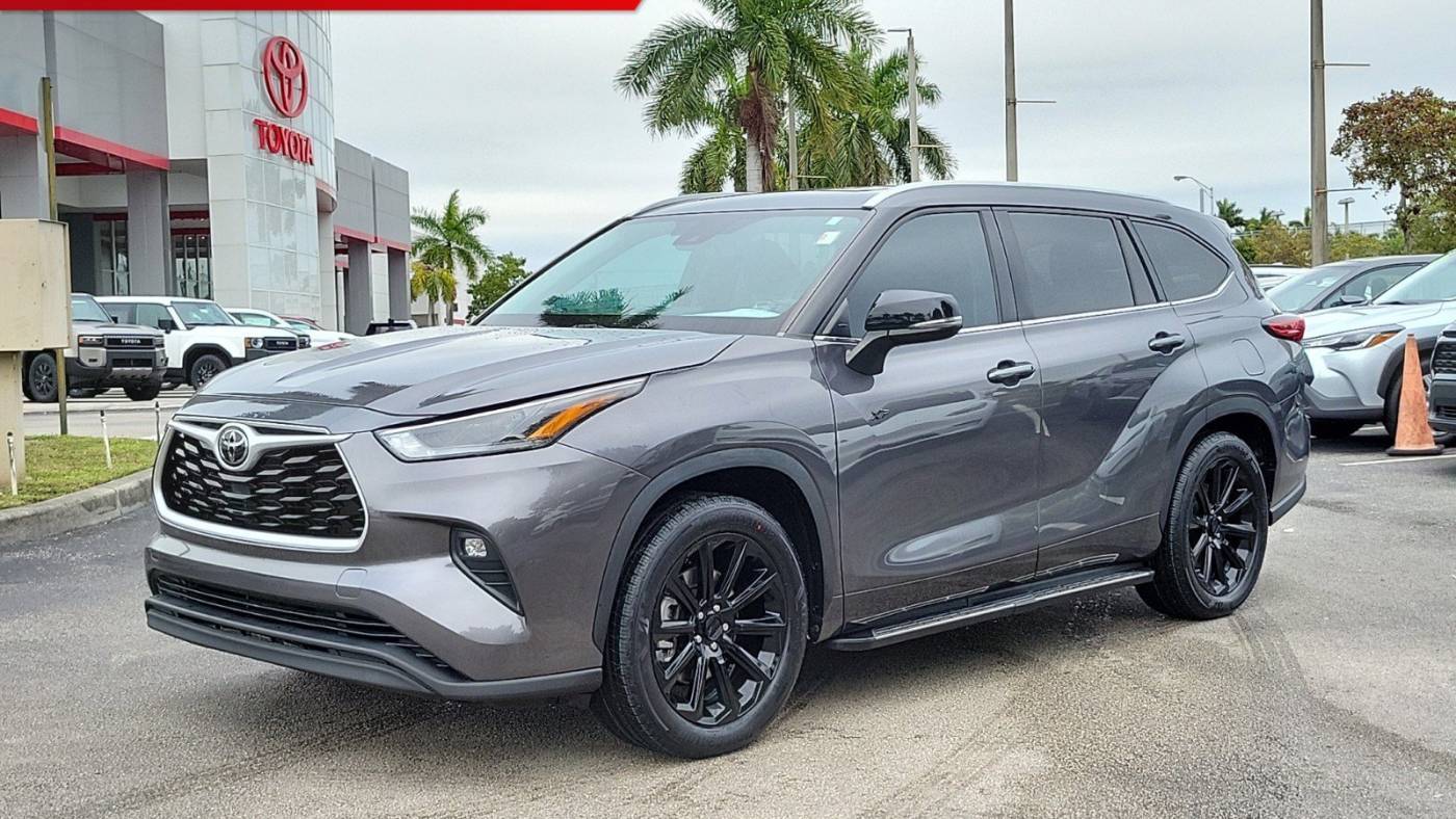 2022 Toyota Highlander XLE — SUV — 27,819 mi — Doral, FL