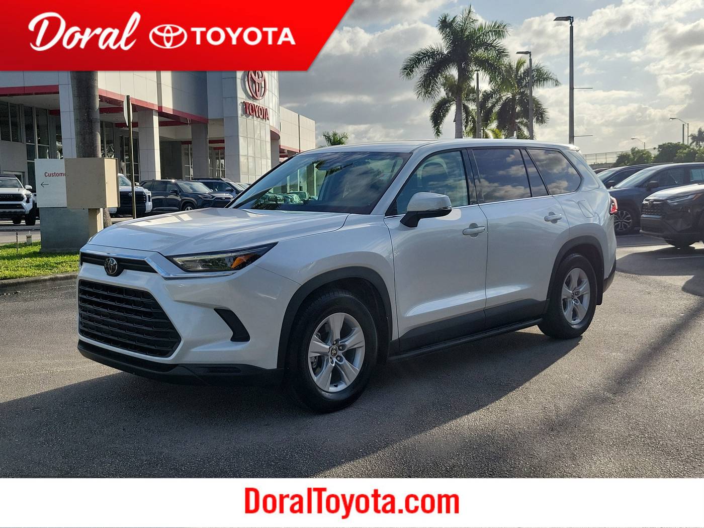 2025 Toyota Grand Highlander Hybrid LE — SUV — 5,459 mi — Doral, FL