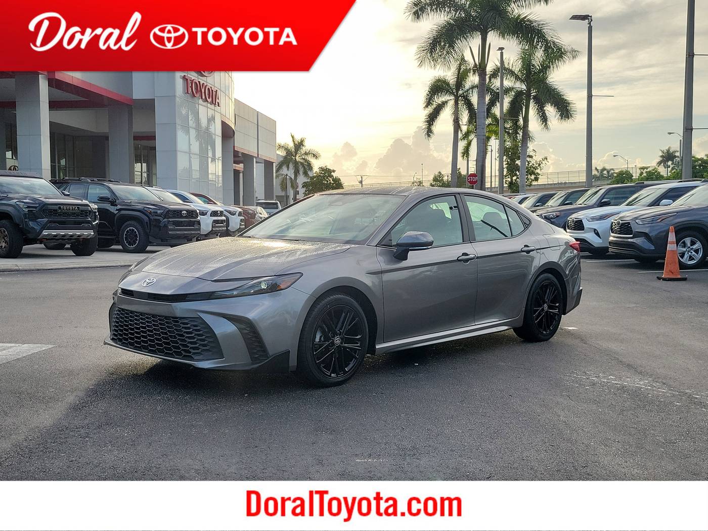 2025 Toyota Camry Hybrid SE — Sedan — 41,322 mi — Doral, FL