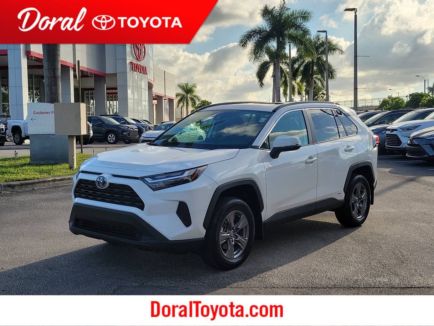 2024 Toyota RAV4 Hybrid XLE — SUV — 9,708 mi — Doral, FL
