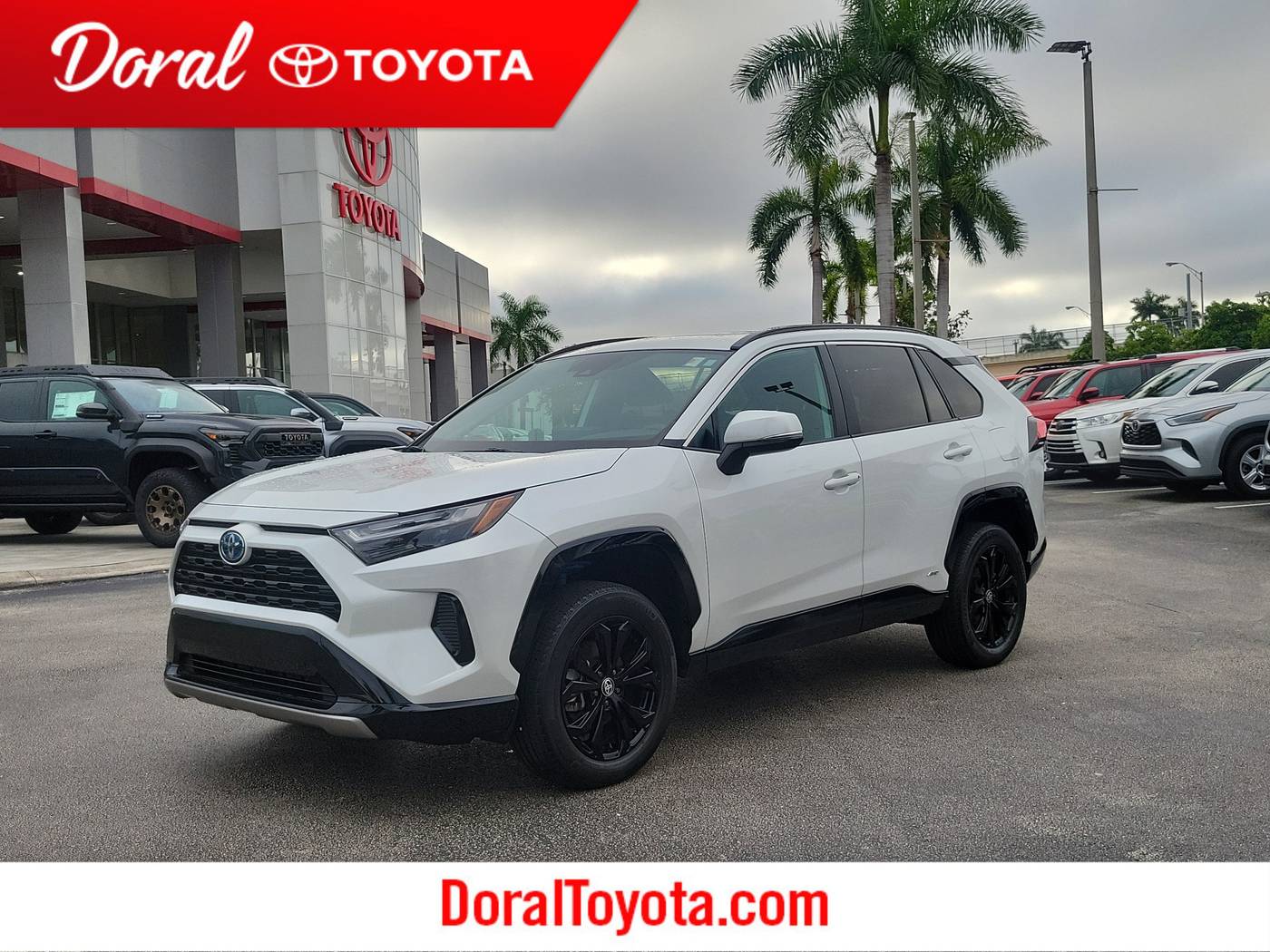2023 Toyota RAV4 Hybrid SE — SUV — 18,197 mi — Doral, FL